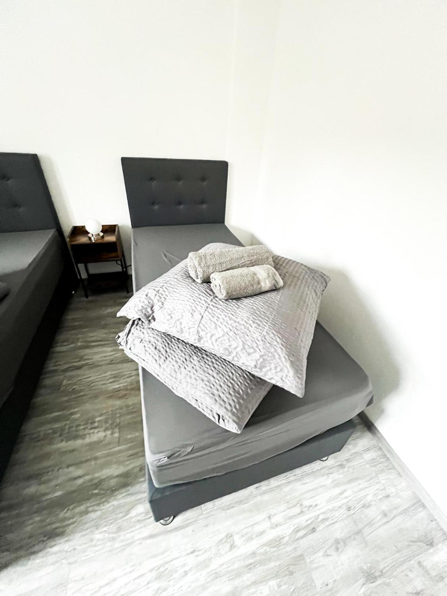 Ferienwohnung Krefeld House - 20 Min to DUS AIRPORT&MESSE Exterior foto